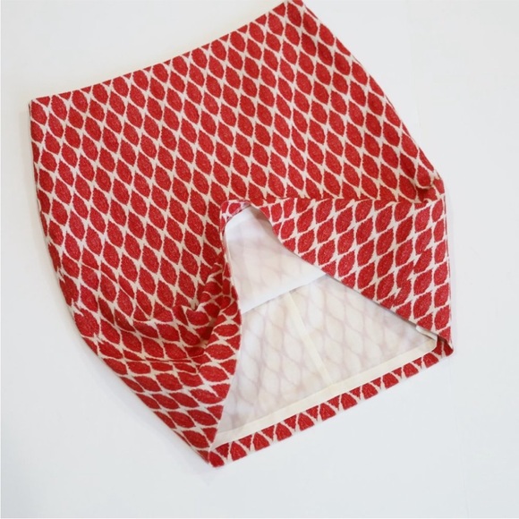 ANN TAYLOR Size 0 Ivory Red Skirt Blouse Set Career - Picture 5 of 16